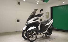 YAMAHA TRICITY 125 2004 SE82J