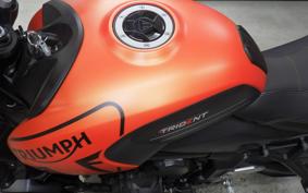 TRIUMPH TRIDENT 660 2023