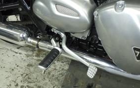 TRIUMPH BONNEVILLE T120 2016