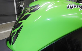 KAWASAKI ZX 10 NINJA R 2011