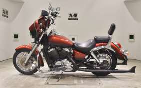 HONDA SHADOW 750 Gen. 2 1997 RC44