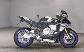 YAMAHA YZF-R1 M RN40
