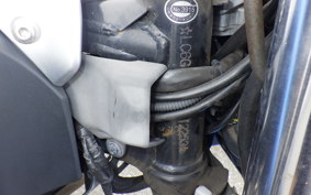 SUZUKI GSR250
