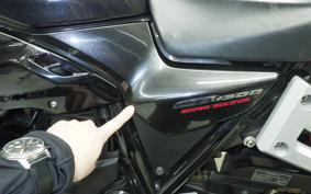 HONDA CB1300SB SUPER BOLDOR 2015