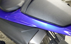 YAMAHA YZF-R1 2012