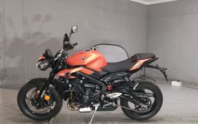 TRIUMPH STREET TRIPLE R 2026 HDA604