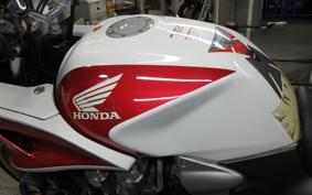 HONDA CB1300SB SUPER BOLDOR A 2005 SC54