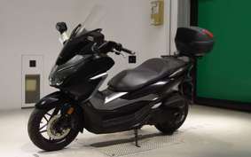 HONDA FORZA 250