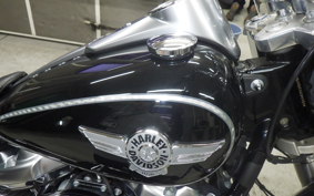 HARLEY FLBS 1870 2018