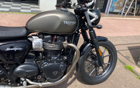 TRIUMPH STREET TWIN 2017 DAD74G
