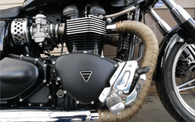 TRIUMPH TRIUMPH SPEEDMASTER 2012 TJ9168