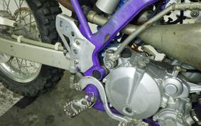 KAWASAKI KDX220R DX220A