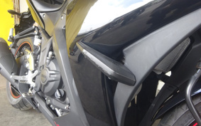YAMAHA YZF-R25 RG10J