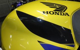 HONDA CBR600F GEN 3 2002 PC35