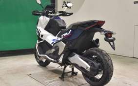 HONDA X-ADV 750 2026 RH21
