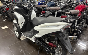 YAMAHA TRICITY 125 SE82J