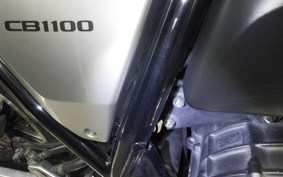 HONDA CB1100 ABS 2011 SC65