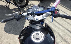 SUZUKI GSR250