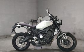 YAMAHA XSR900 RN46J