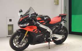 APRILIA RSV4 1100ファクトリ 2023