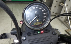 HARLEY XL883N 2015