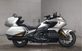 HONDA GL1800 TOUR DCT SC79