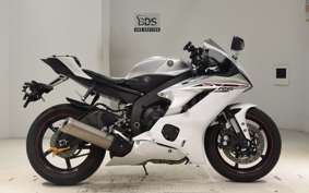 YAMAHA YZF-R6 2019