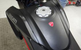 DUCATI HYPERMOTARD 820 2014