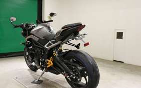 TRIUMPH STREET TRIPLE RS 2023