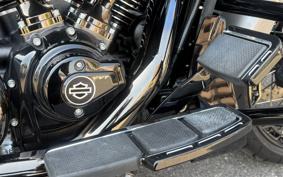 HARLEY FLHXSE CVO 2023 PX6