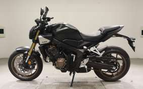 HONDA CB650R E-Clutch 2025