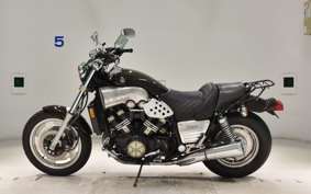 YAMAHA VMAX 2018