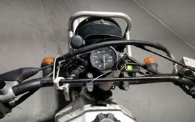 SUZUKI DJEBEL200 SH42A
