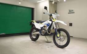HUSQVARNA FE250
