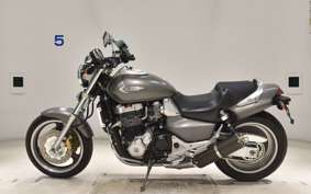 HONDA X4 1997 SC38
