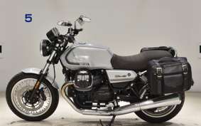 MOTO GUZZI V7 SPECIAL 2023