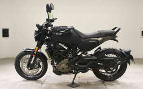 HUSQVARNA SVARTPILEN 401 2025