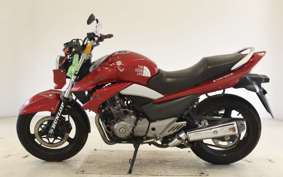 SUZUKI GSR250