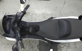 YAMAHA MAJESTY 125 FI