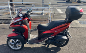YAMAHA TRICITY 125 SE82J