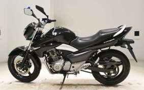 SUZUKI GSR250 2004