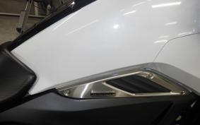 HONDA NM4 VULTUS -02 2016 RC82