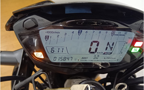 YAMAHA YZF-R1 2005 RN13