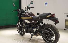 KAWASAKI Z900RS 2025 ZR900K