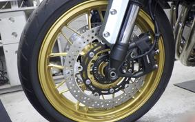 KAWASAKI Z900RS 2025 ZR900K