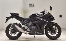 SUZUKI GSX250RA 2014