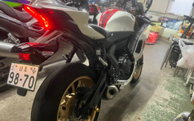 YAMAHA YZF-R7 2023 RM39