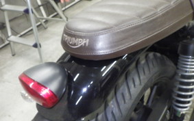 TRIUMPH STREET TWIN 2023