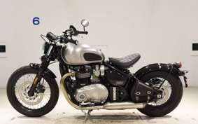 TRIUMPH BONNEVILLE BOBBER 2018