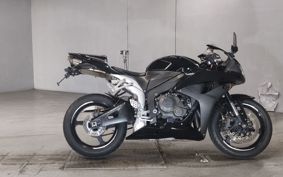 HONDA CBR600RR PC40